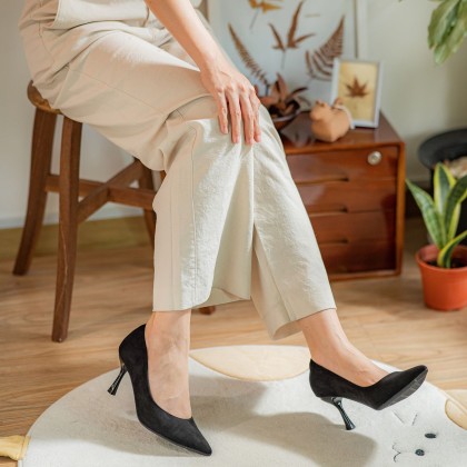 Monochrome Stiletto Heel 单色细跟款