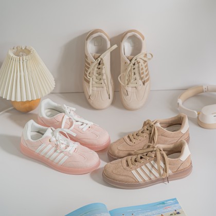 Striped Sneakers 卡其线条平底款