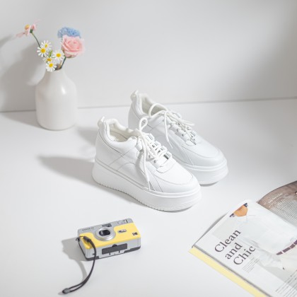 Sleek Hide Sneaker 升级真皮版加高款 