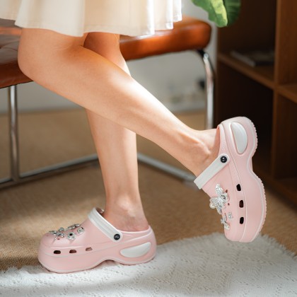 Glitter Butterfly Sandals 蝴蝶洞洞款