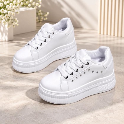 White Platform Rhinestone Sneakers 水钻白色加高款 (Pre-order) White Platform Rhinestone Sneakers 水钻白色加高款 (Pre-order)